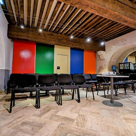 Ibis Budget Marseille Vieux Port Esterno foto