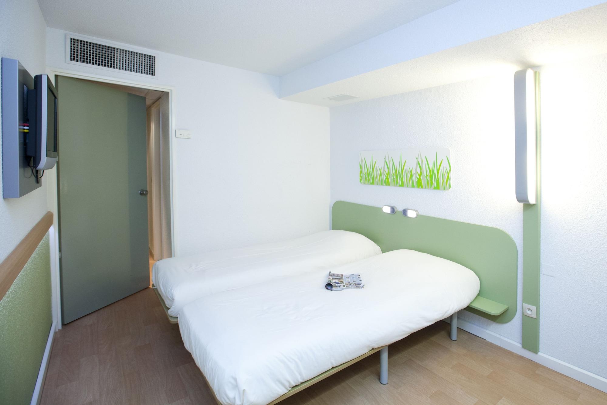 Ibis Budget Marseille Vieux Port Esterno foto