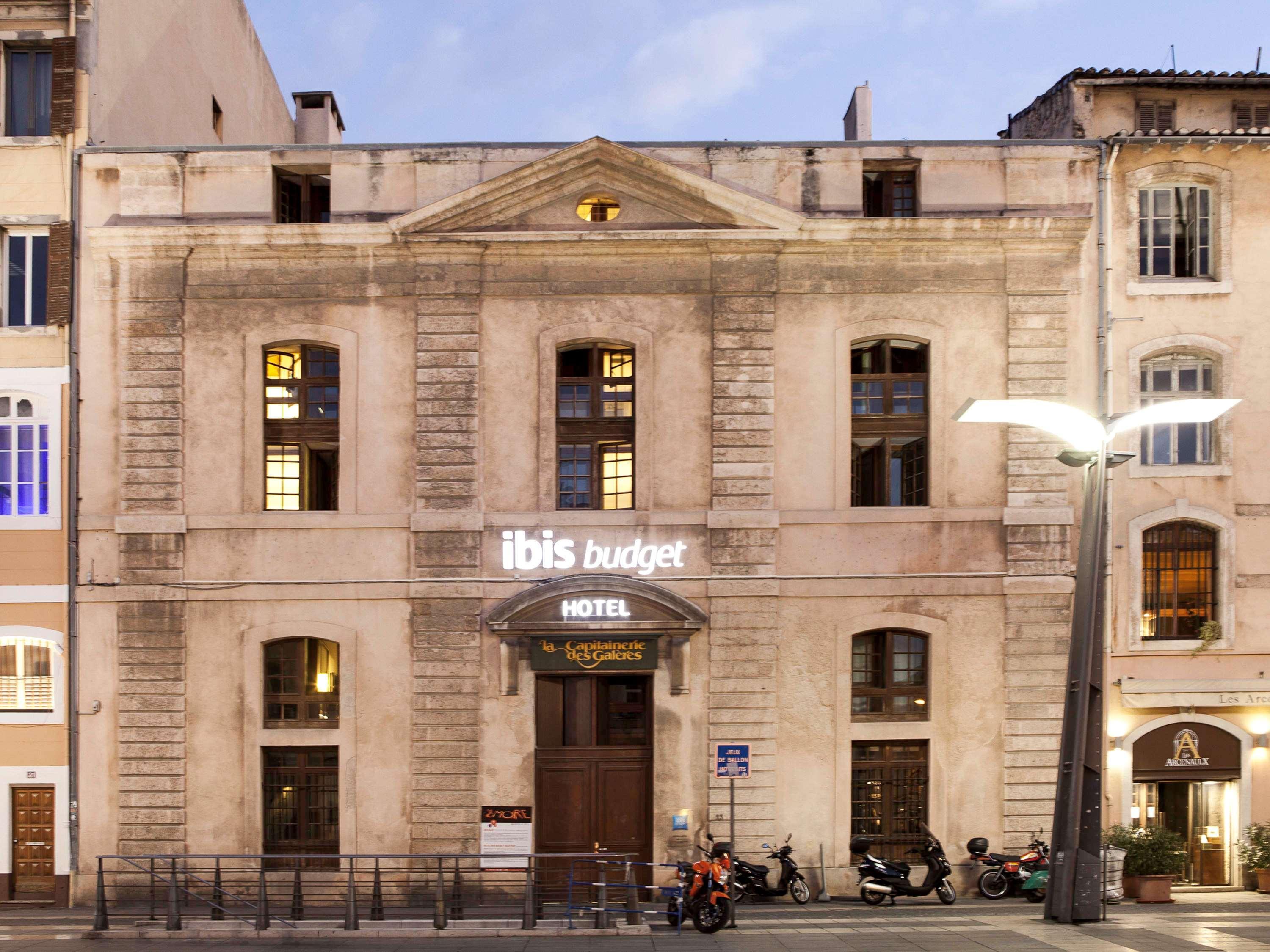 Ibis Budget Marseille Vieux Port Esterno foto