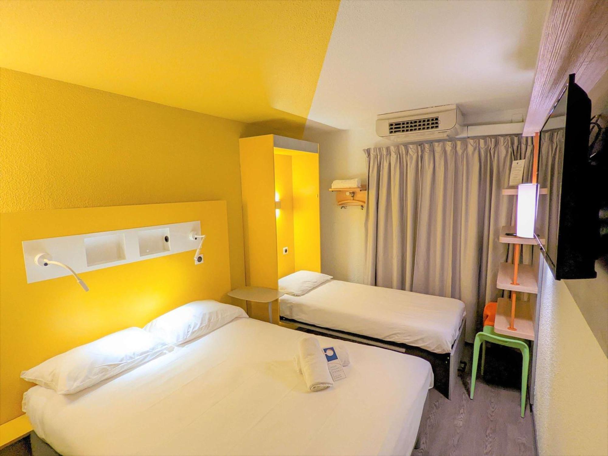 Ibis Budget Marseille Vieux Port Esterno foto