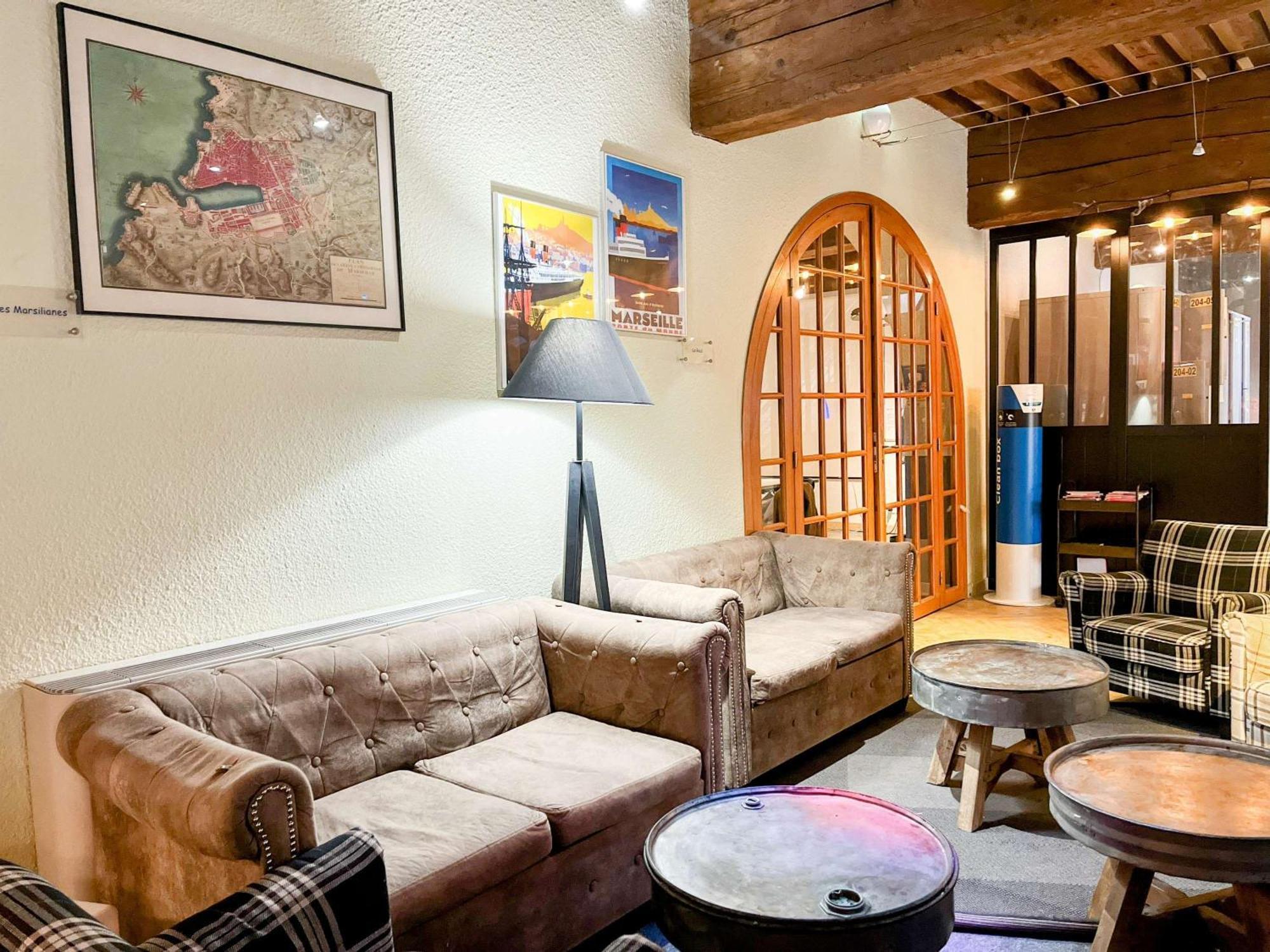Ibis Budget Marseille Vieux Port Esterno foto