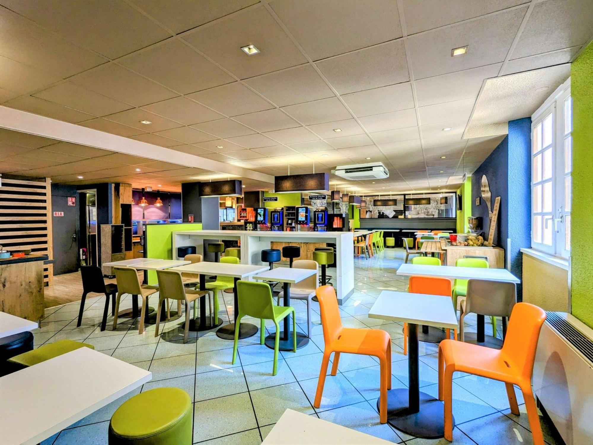 Ibis Budget Marseille Vieux Port Esterno foto