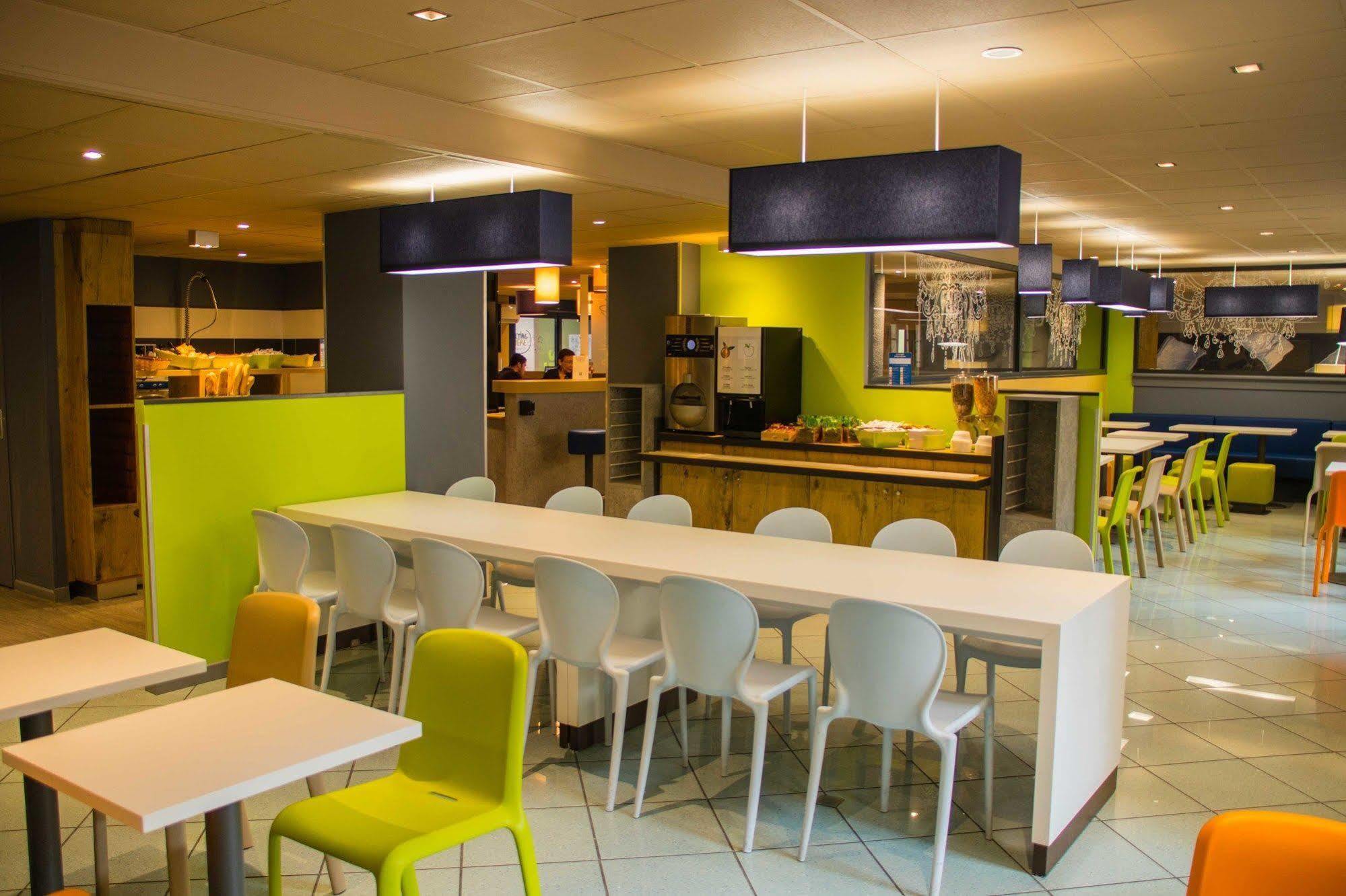 Ibis Budget Marseille Vieux Port Esterno foto